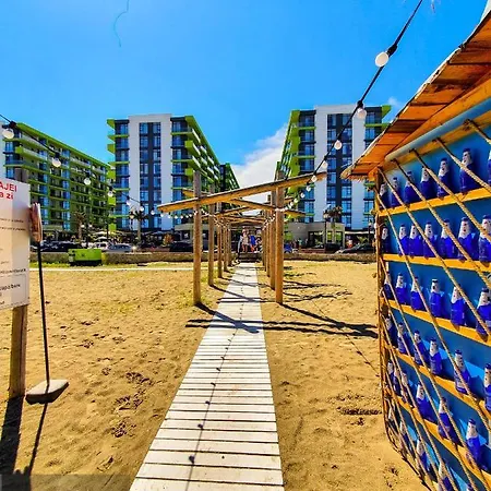 Sunset Pool & Mamaia Nord