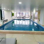 Sunset Pool & Mamaia Nord 公寓