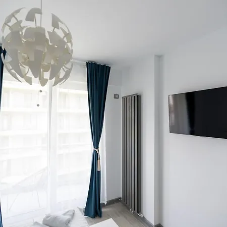 Sunset Pool & Mamaia Nord Apartamento