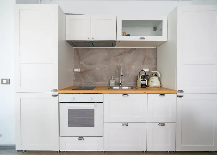 Sunset Pool & Mamaia Nord 3* Năvodari