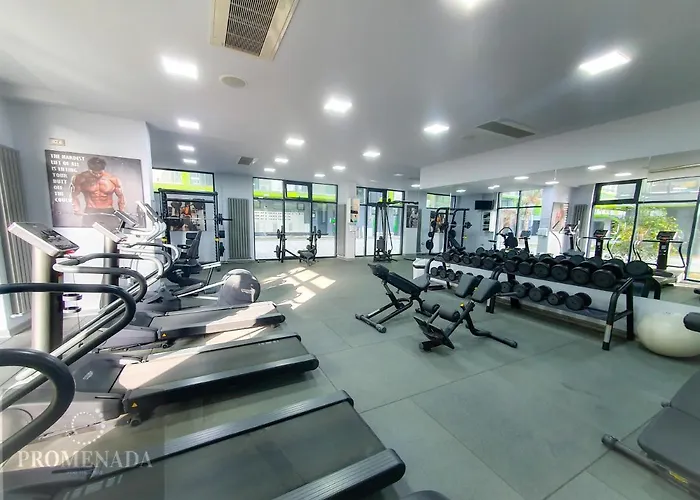 Sunset Pool & Mamaia Nord Năvodari